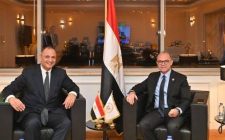 وزير الاستثمار المغربي يعقد اجتماعا مع نظيره لتعزيز التجارة بين البلدين