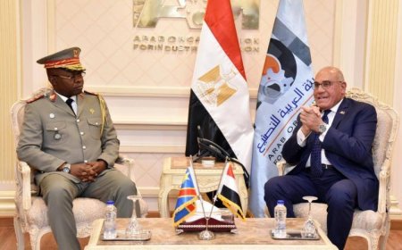 رئيسا العربية للتصنيع وهيئة الأركان المسلحة الكونغولية يتباحثان حول سبل تعزيز التعاون