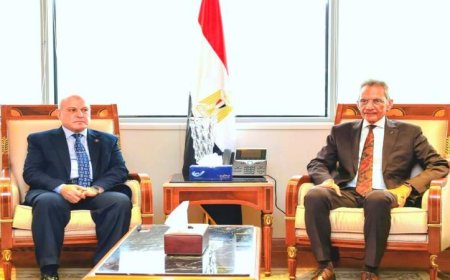 وزير شئون المجالس النيابية يلتقي رئيس هيئة النيابة الإدارية لبحث آفاق التعاون المشترك