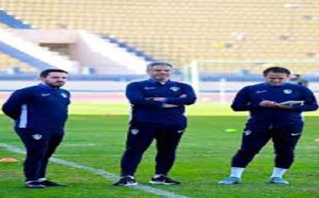 معتمد جمال يثير حماس لاعبي الزمالك قبل مواجهة حاسمة مع بلوزداد