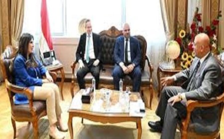 وزيرة الإسكان تستعرض فرص التعاون مع أكوا باور لإنشاء وتشغيل محطات تحلية مياه البحر