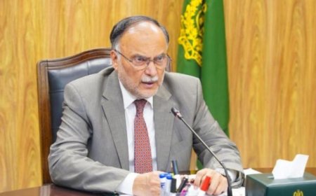 باكستان تستضيف محادثات السلام التاريخية بين واشنطن وطهران برعاية وزيرها