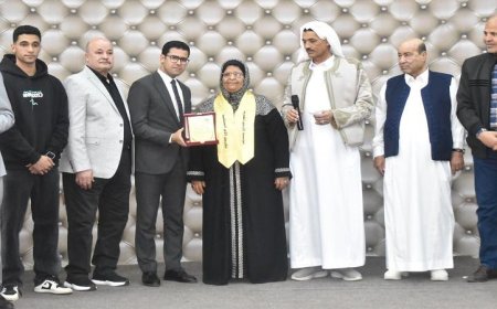 نائب محافظ مطروح يوزع 11 رحلة عمرة على الأمهات المثاليات لتكريم دورهن الفعال