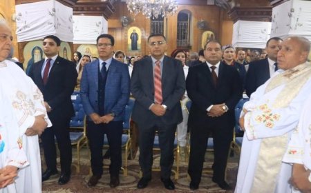 محافظ القليوبية يشارك في احتفالات عيد القيامة المجيد بكنيسة العذراء في بنها