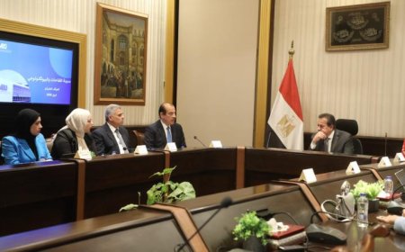 وزير الصحة يستعرض آخر التطورات في مدينة اللقاحات ويعلن عن إطلاق أكاديمية VBC