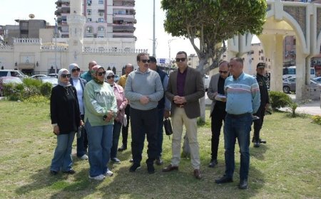 محافظ بورسعيد يجول في حدائق المدينة للاحتفال بعيد شم النسيم