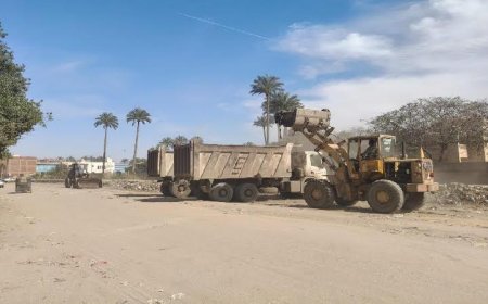الجيزة تتخلص من 1450 طن من المخلفات في المنصورية وأرض الرخام بالمنيرة الغربية