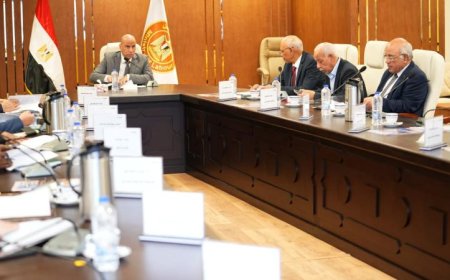 وزير العمل يؤكد استمرار efforts تقديم الحماية الاجتماعية وتعزيز دعم العمال في البلاد