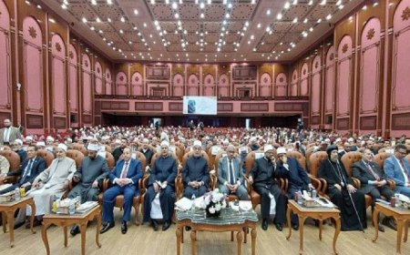 المؤتمر الدولي الخامس لكلية الدعوة الإسلامية يدعو لتحديث المناهج التعليمية من أجل بناء الإنسان