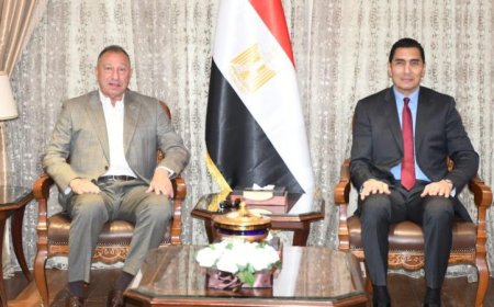 تهنئة وزير الشباب والرياضة للنادي الأهلي بفوز سيدات الطائرة ببطولة أفريقيا