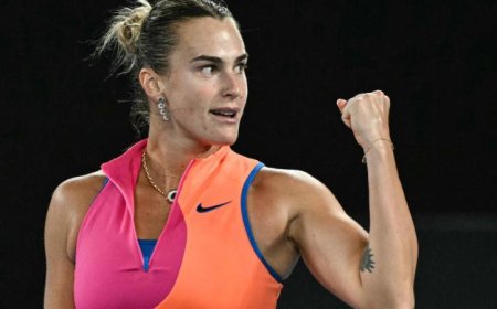 سابالينكا وشفيونتيك تتقدمان إلى الدور الثالث في بطولة مدريد المفتوحة للتنس 2023