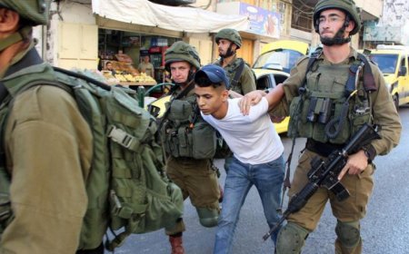 قوات الاحتلال تستمر في اقتحام شمال القدس لليوم الخامس عشر وتعتقل 35 شابا فلسطينيا