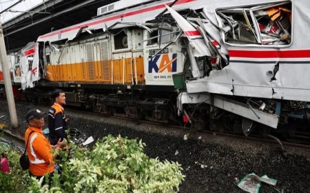 مصرع 98 شخصا وإصابة آخرين في حادث تصادم قطارين مروع في إندونيسيا