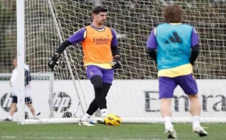 تيبو كورتوا يهيئ نفسه لمواجهة برشلونة الحاسمة