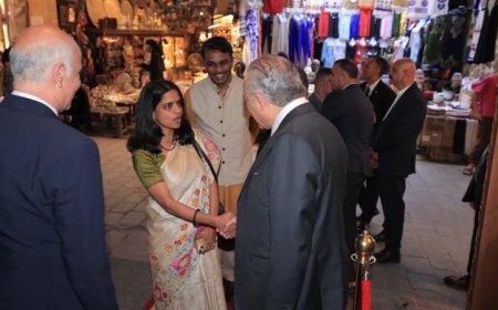 القابضة للسياحة والفنادق تطلق مشروعًا سياحيًا جديدًا في قلب خان الخليلي