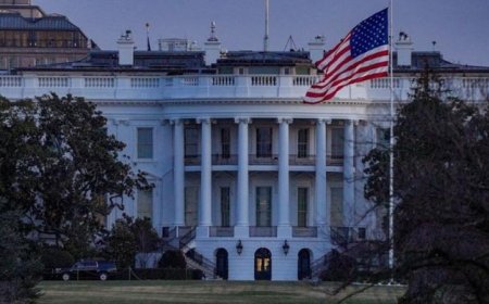 البيت الأبيض يعلن استمرار المفاوضات الأمريكية مع إيران لتعزيز الحوار الدبلوماسي