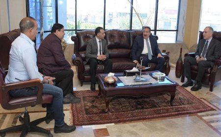 محافظ بورسعيد يعكف على تطوير حركة العمل في المنطقة الحرة لتعزيز النمو الاقتصادي