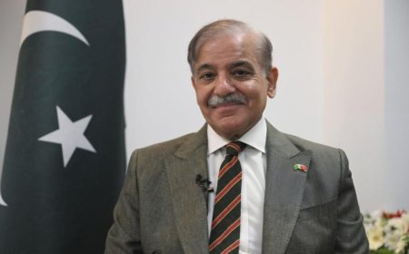 رئيس وزراء باكستان يؤكد على أهمية الاستمرار في جهود السلام ووقف إطلاق النار