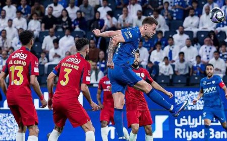 الهلال يحافظ على مطاردته للصدارة بعد انتصار مثير على ضمك في دوري روشن