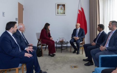 وزيرة الخارجية الفلسطينية تبحث مع نظيرها البحريني سبل تعزيز جهود تنفيذ خطة السلام في غزة