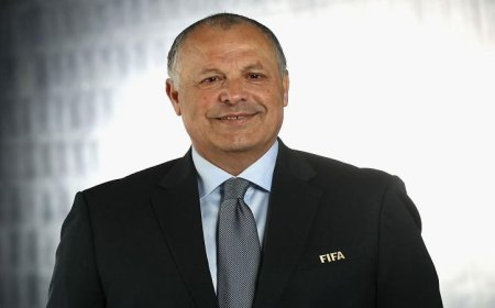 أبوريدة العضو البارز في فيفا يحدث تغييرًا في قواعد كأس العالم ويفرض بطاقة حمراء للاحتجاج