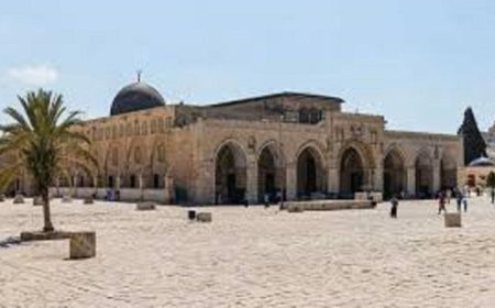 وزير السياحة الفلسطيني يكشف عن استهداف الاحتلال لـ 216 موقعا أثريا هاما في غزة