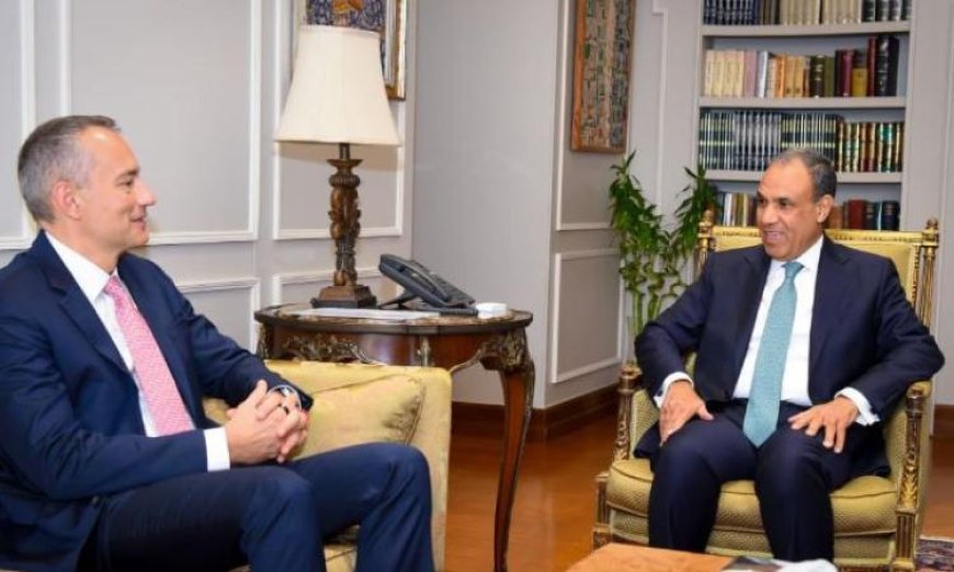 وزير الخارجية يناقش مع الممثل الأعلى لغزة تنفيذ المرحلة الثانية من الاستحقاقات