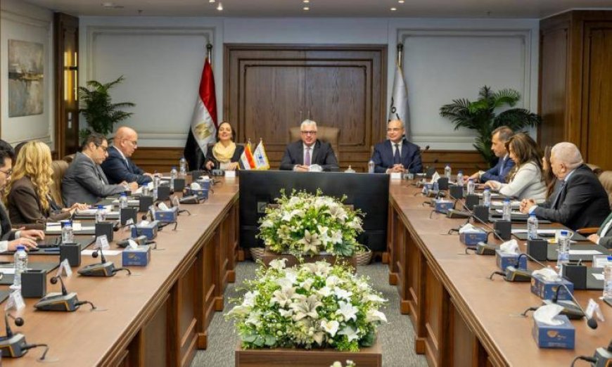 اقتصادية قناة السويس ومنظمة اليونيدو يطلقان برنامجًا وطنيًا مبتكرًا للهيدروجين النظيف لتحفيز التنمية المستدامة