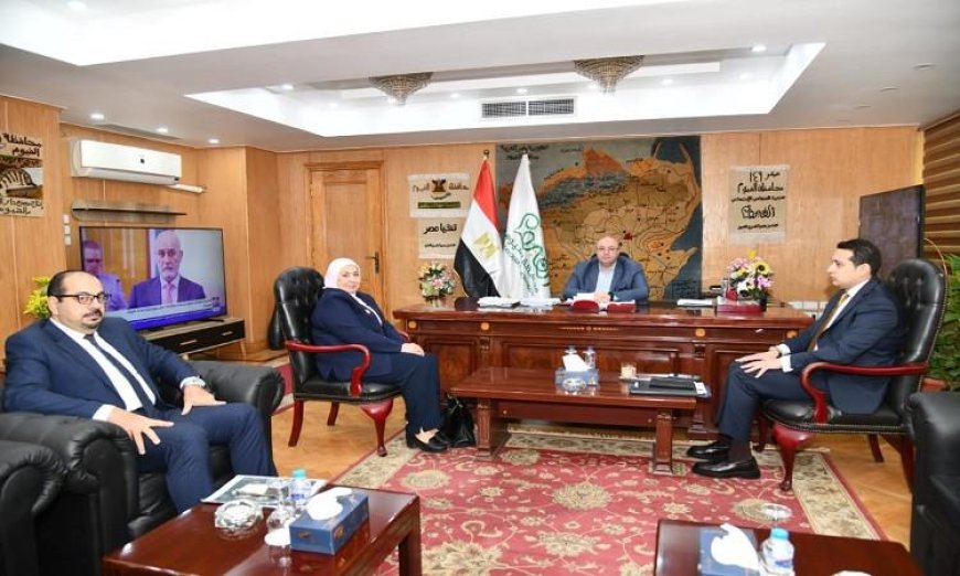 محافظ الفيوم يبحث تعزيز التعاون بين المستشفيات الجامعية والمركزية لتحقيق أفضل الخدمات الصحية