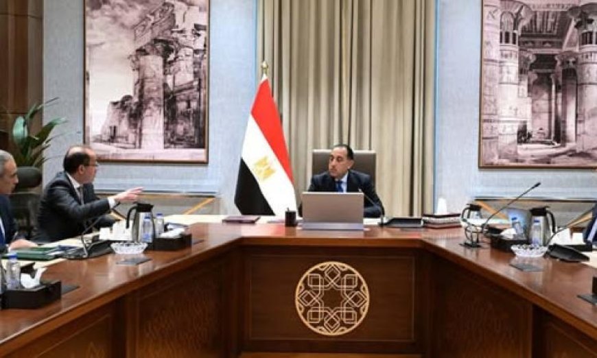 مدبولي يراقب تقدم مشروع تطوير مدينة المعرفة بالعاصمة الإدارية الجديدة