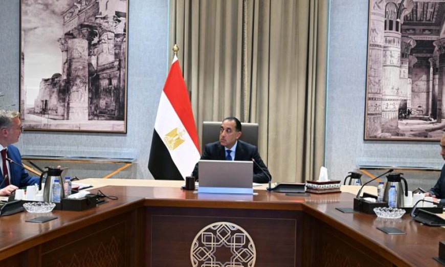 رئيس الوزراء يجتمع بوزير البترول لمناقشة أهم ملفات العمل وسبل التطوير