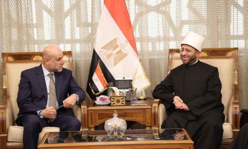 وزير الأوقاف يرحب بوفد فلسطيني رفيع المستوى لتعزيز التعاون المشترك