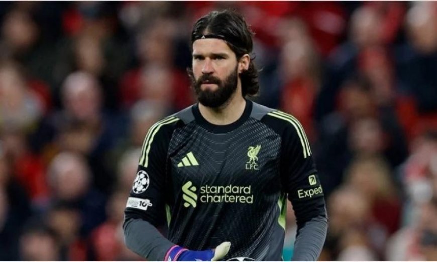 سلوت يعلن غياب أليسون بيكر عن ليفربول ويثني على تألق محمد صلاح المصري