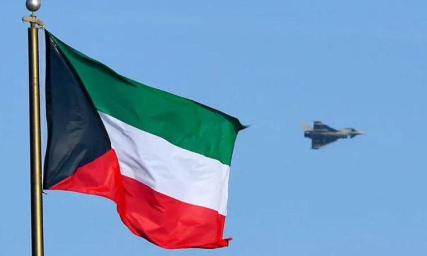 وزير الدفاع الكويتي يؤكد أهمية الحفاظ على أقصى جاهزية لمواجهة التحديات الراهنة