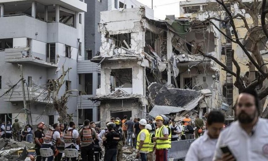 انفجارات قوية تضرب وسط إسرائيل وتسبب أضراراً بالمبانى في بتاح تكفا وبني براك