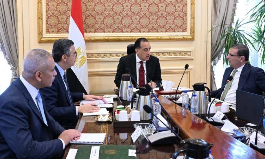 رئيس الوزراء يراقب أسواق السلع الاستراتيجية لضمان توفرها للمواطنين