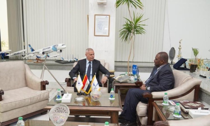 رئيس مصر للطيران يلتقي بالأمين العام لاتحاد شركات الطيران الأفريقية لتعزيز التعاون الجوي