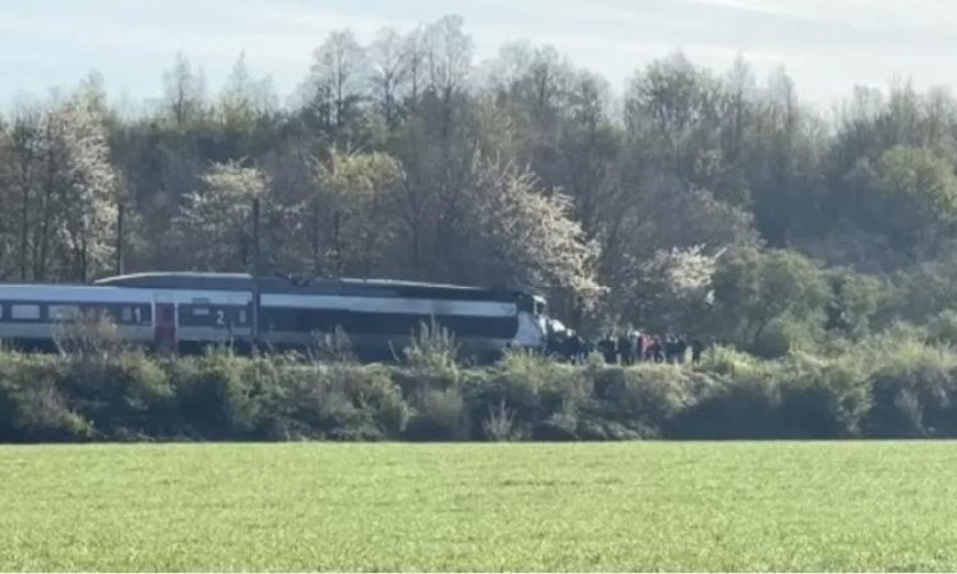 تعطيل شامل في حركة السكك الحديدية شمال فرنسا بعد حادث تصادم قطار بشاحنة عسكرية