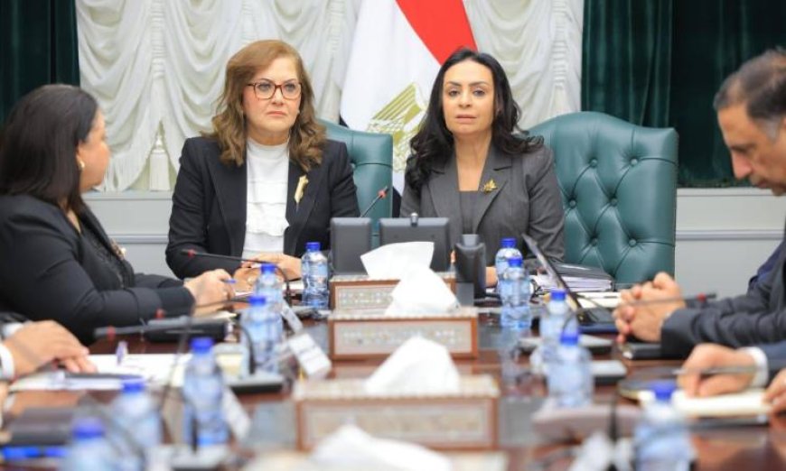 مايا مرسي وهالة السعيد تكشفان عن استراتيجيات التمكين الاقتصادي والتحول نحو الإنتاج