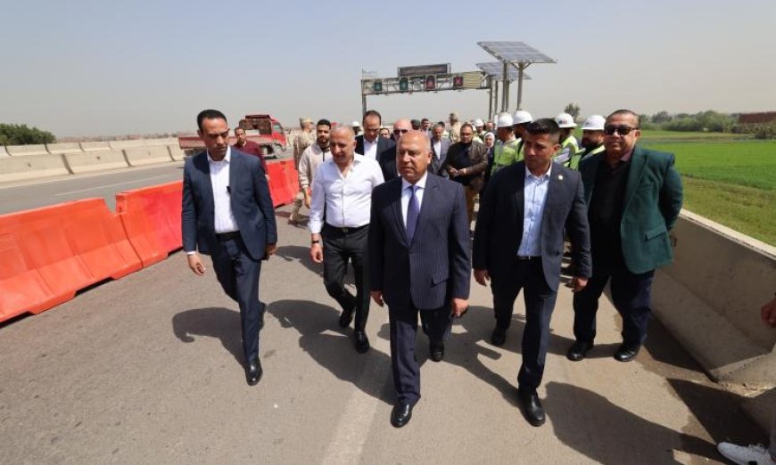 وزير النقل يقوم بزيارة ميدانية لمتابعة مشروع النقل الذكي على طريق شبرا بنها الحر