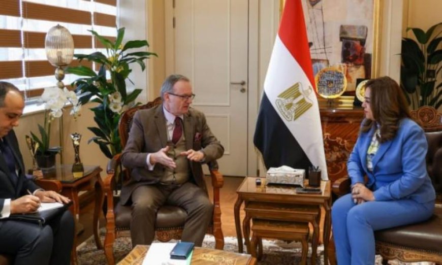 وزيرة التنمية المحلية والبيئة تبحث سبل تعزيز التعاون مع سفير التشيك في القاهرة