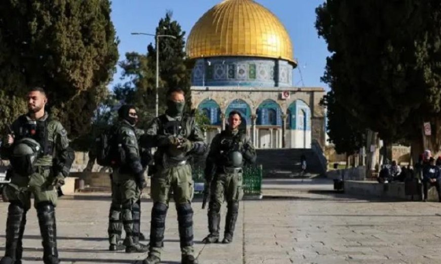 الاحتلال الإسرائيلي يمدد إغلاق المسجد الأقصى وكنيسة القيامة لليوم الأربعين على التوالي