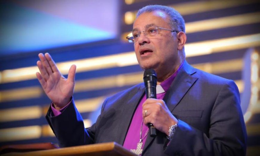 رئيس الطائفة الإنجيلية يشارك في احتفالات كلية رمسيس ويؤكد على أهمية التعليم الديني