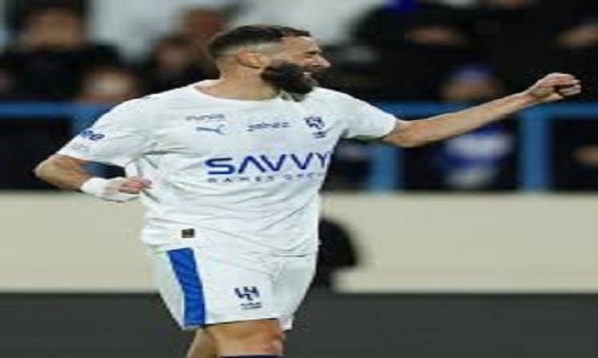 بنزيما يتألق ويقود الهلال لتحقيق انتصار مذهل على الخلود بسداسية نارية