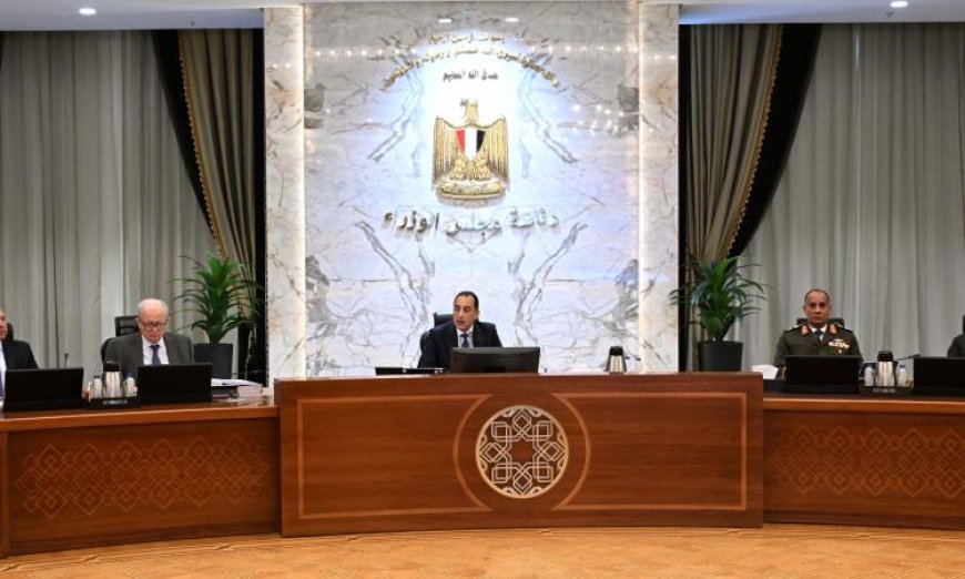 مدبولي يهنئ المسيحيين في مصر والعالم بعيد القيامة لتعزيز الوحدة والتسامح