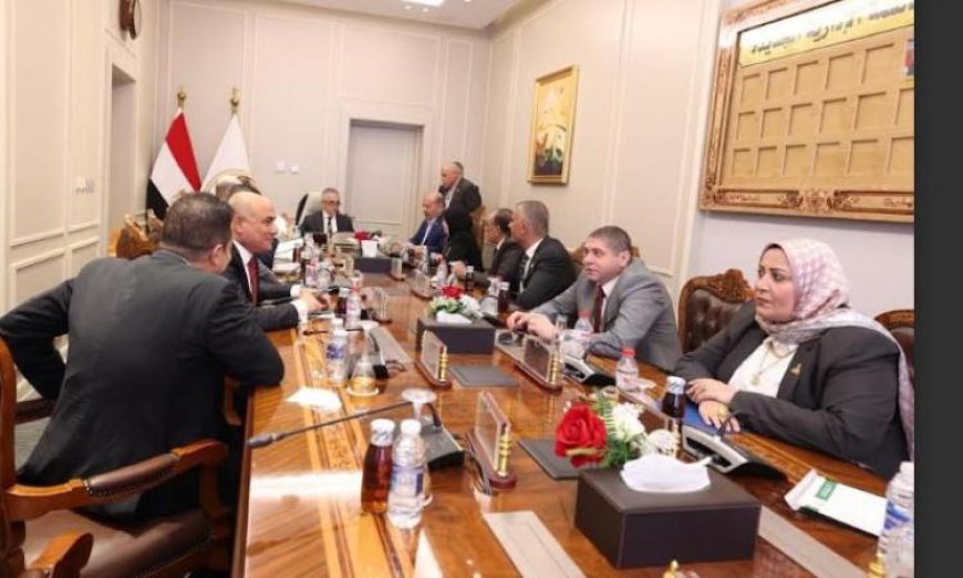 وزير العدل يجتمع مع أعضاء مجلسي النواب والشيوخ لتعزيز فعالية المنظومة المؤسسية