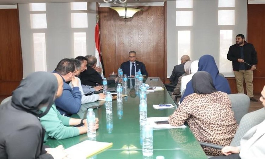 محافظ الجيزة يجتمع مع الجهاز التنفيذي لمناقشة تطوير المنطقة الصناعية في أبو رواش