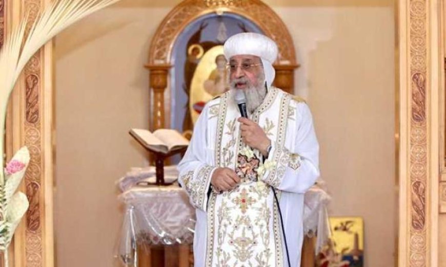 البابا تواضروس يقود صلوات الجمعة العظيمة في الكاتدرائية المرقسية بالعباسية بحضور حشود كبيرة