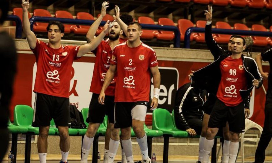 الأهلي يحقق بطولة دوري كرة اليد بعد انتصاره الكبير على سبورتنج ٤٣-٢٣