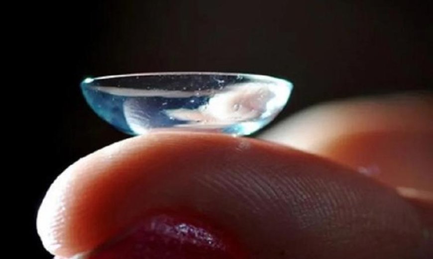 عدسة لاصقة ذكية تراقب ضغط العين وتقدم العلاج الفوري عند الحاجة